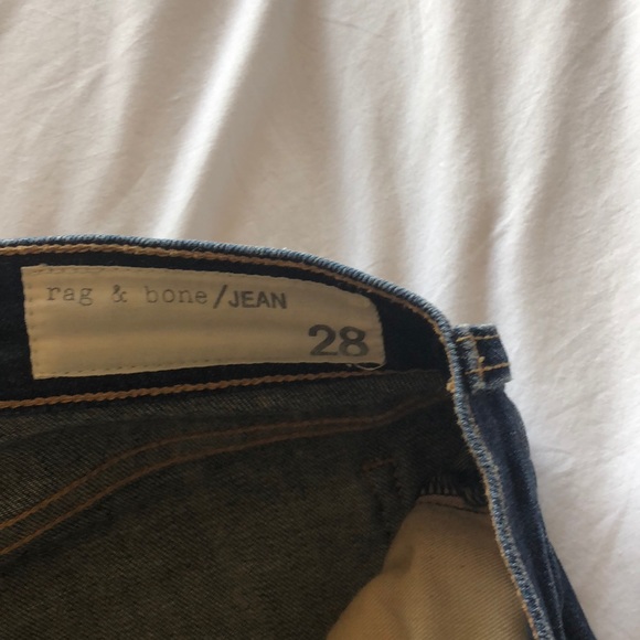 Rag & Bone Jeans size 28 mid rise - Picture 2 of 2